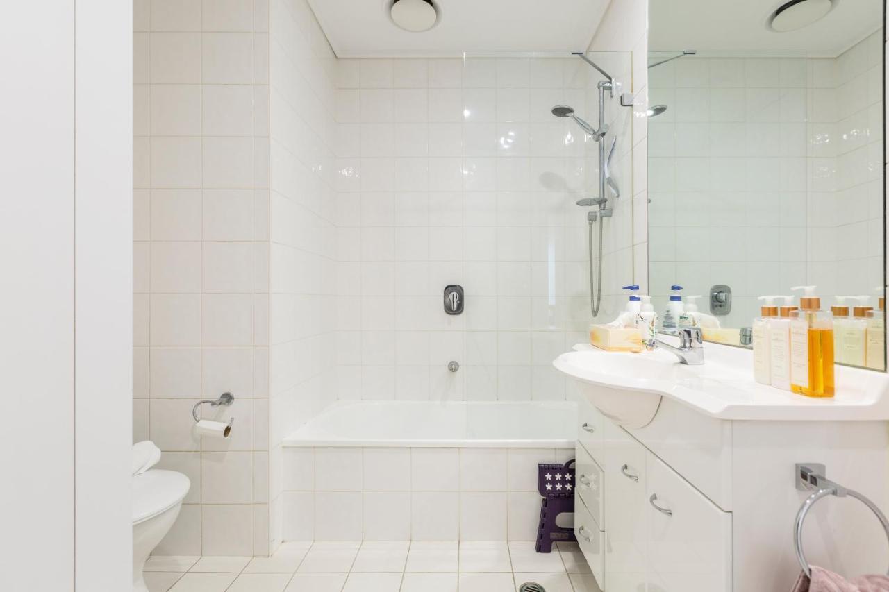☆Of Southbank☆Light Filled Apartment☆Huge Private Terrace With City Views☆Parking☆Pool☆Gym☆Wifi 멜번 외부 사진