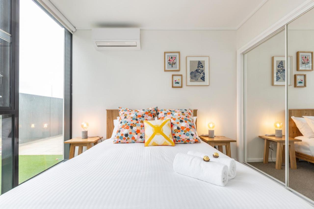 ☆Of Southbank☆Light Filled Apartment☆Huge Private Terrace With City Views☆Parking☆Pool☆Gym☆Wifi 멜번 외부 사진